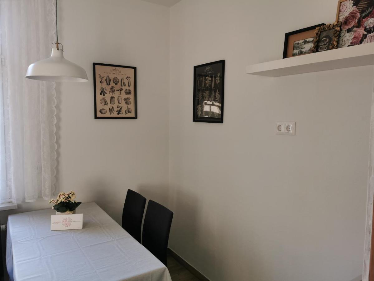 Ferienwohnung Luise Mit Separater Kueche Naumburg  Exterior photo